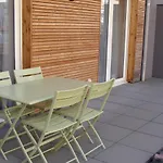 Au Bord Du