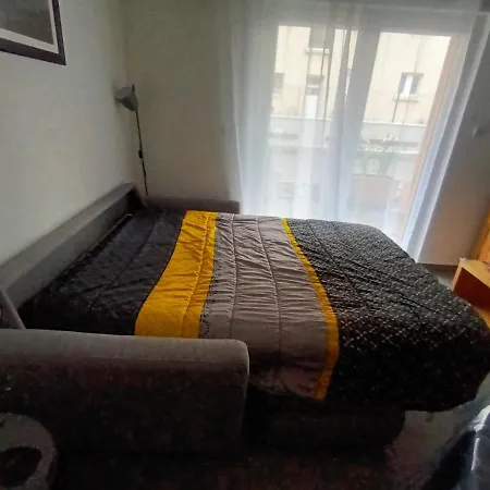 Au Bord Du Apartment